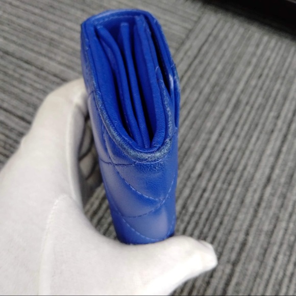 CHANEL lambskin long wallet - Picture 6 of 10